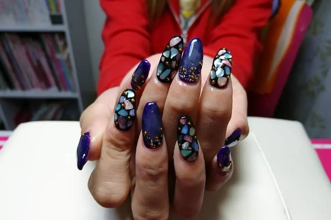 ネイル ストーンネイル nail yukkoのネイルデザイン