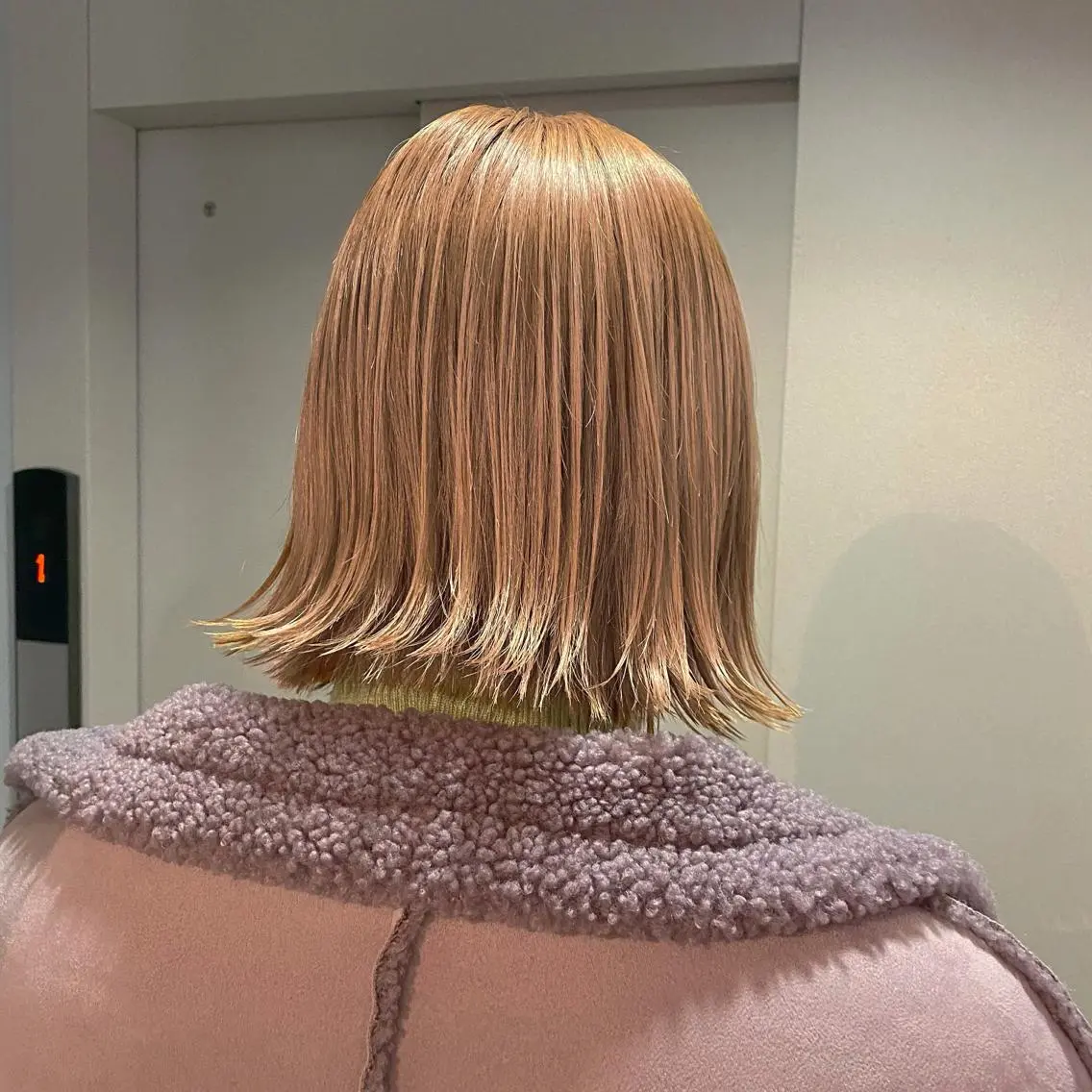 ショート カラー ヘアアレンジ ハイトーン/透け感 カラー🎀真香のヘアスタイル
