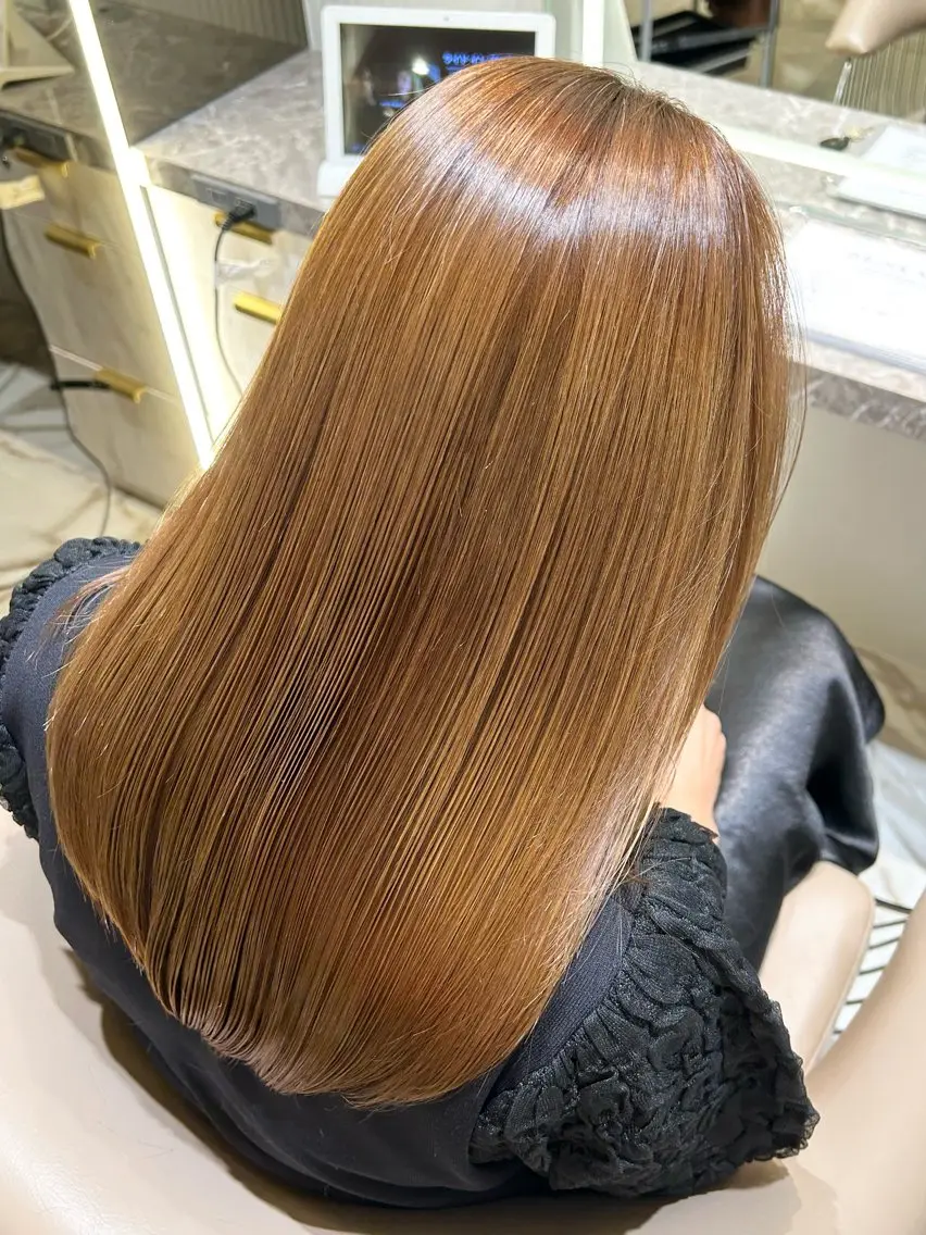 セミロング カラー パーマ 美髪矯正✖️似合わせ 🌻ヒトミのヘアスタイル