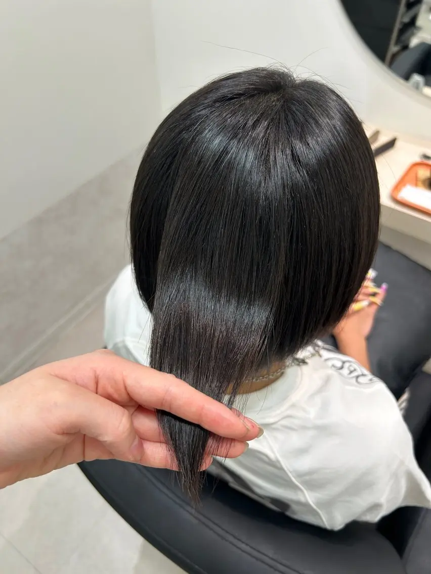 縮毛矯正 リリ カのヘアスタイル