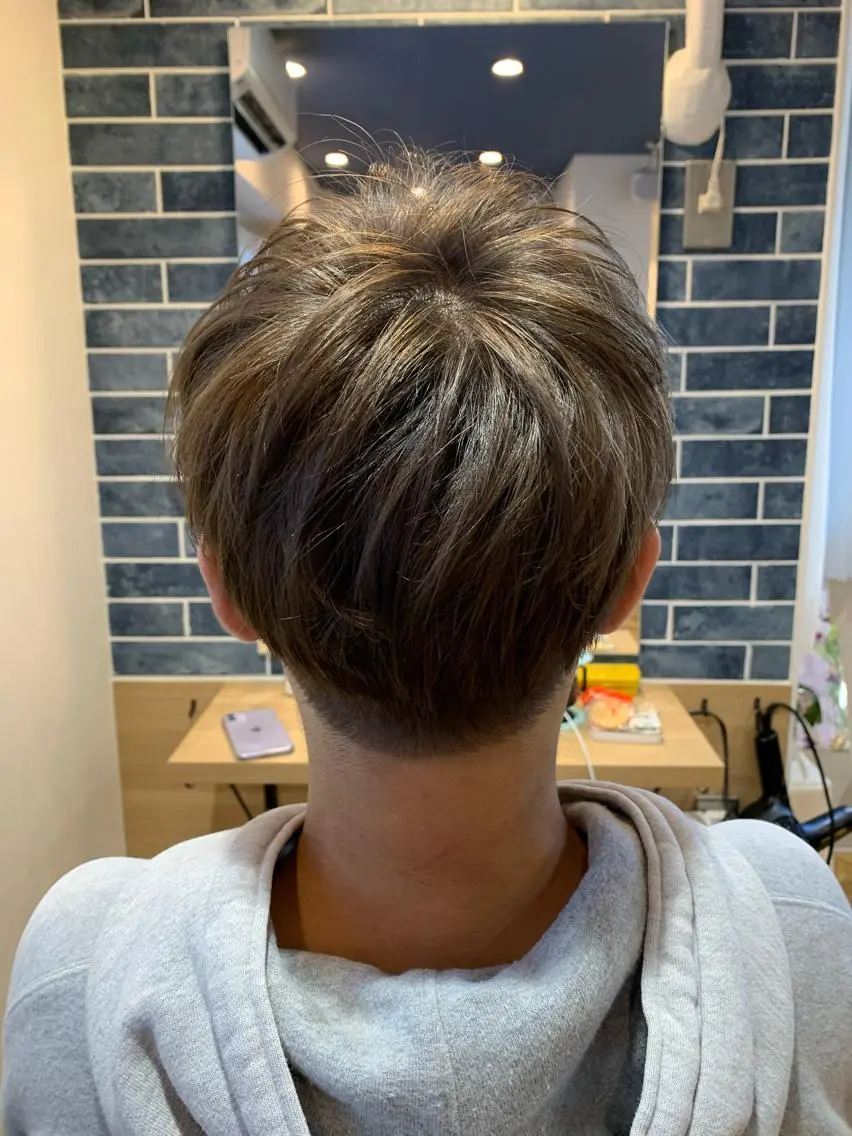 (メンズ限定)カット&カラー&眉カット&クイックトリートメントの写真