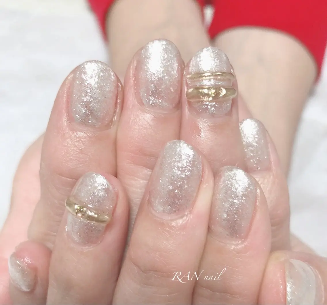 ネイル ゴールド 卒業式 ラメ(グリッター) オフィスネイル 春ネイル RAN nailのネイルデザイン