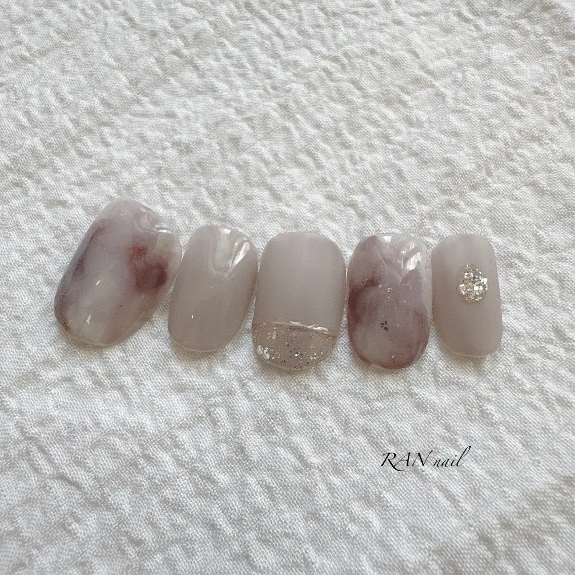 ネイル 成人式 ニュアンスネイル シンプルネイル 冬ネイル ハンドネイル フットネイル RAN nailのネイルデザイン