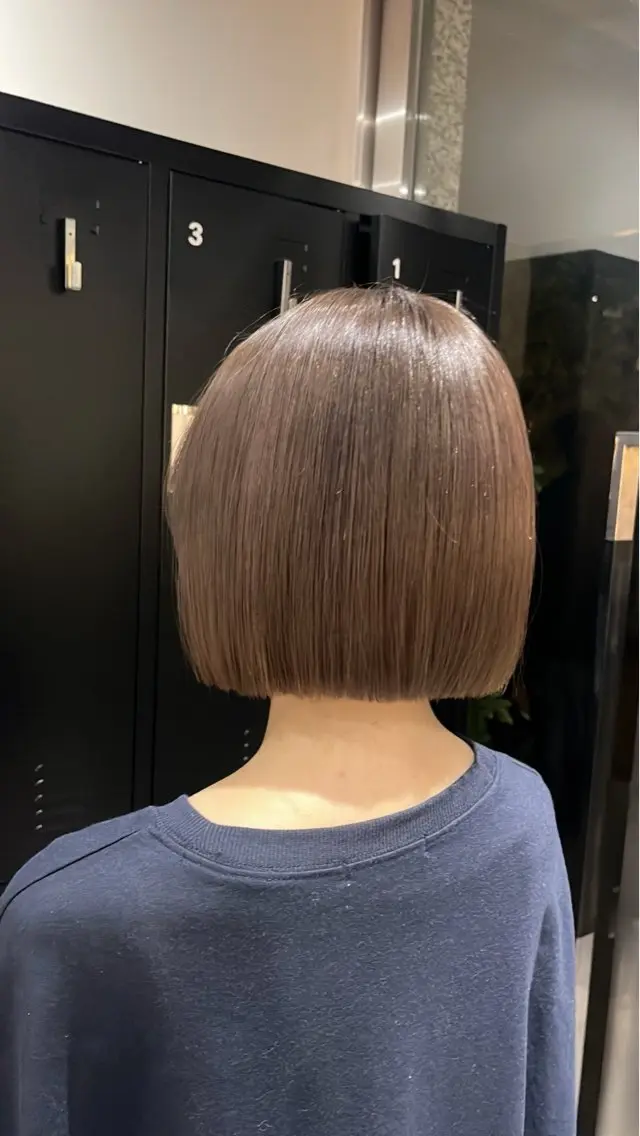 ミディアム ロングカット/ うる艶カラー/ユイのヘアスタイル