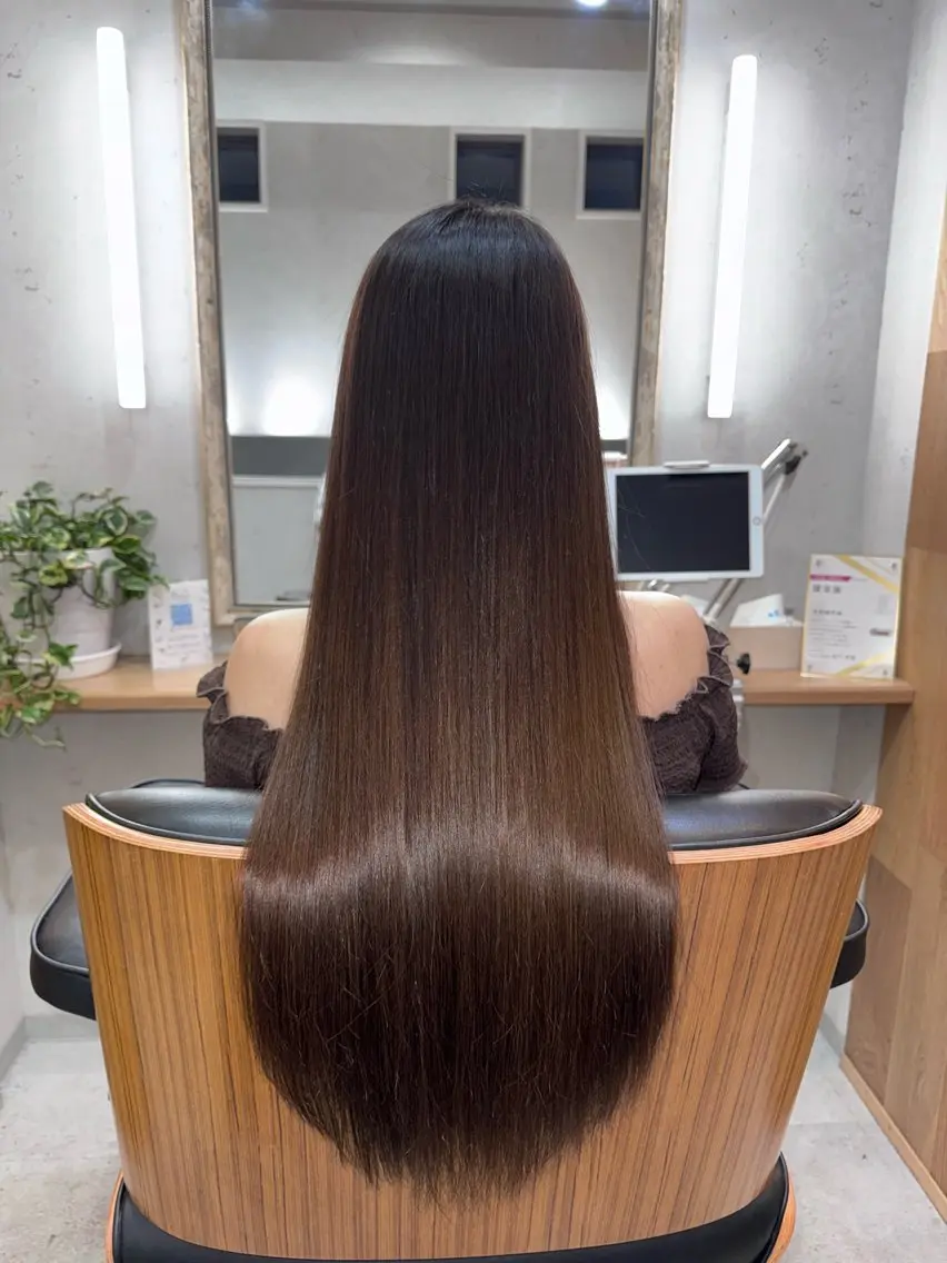 ロング カラー ブラウンカラー ショコラブラウン トリートメント 多賀 順平のヘアスタイル