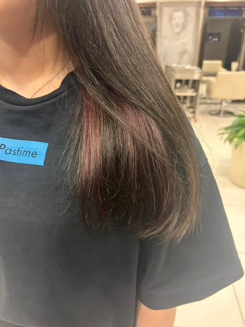 セミロング カラー 宮下 真弥のヘアスタイル