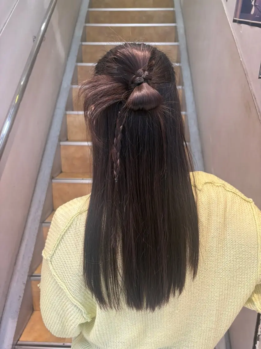 ヘアアレンジ ハーフアップ ヘアセット なぎさ 🎀 / 透明感カラー/心斎橋のヘアスタイル