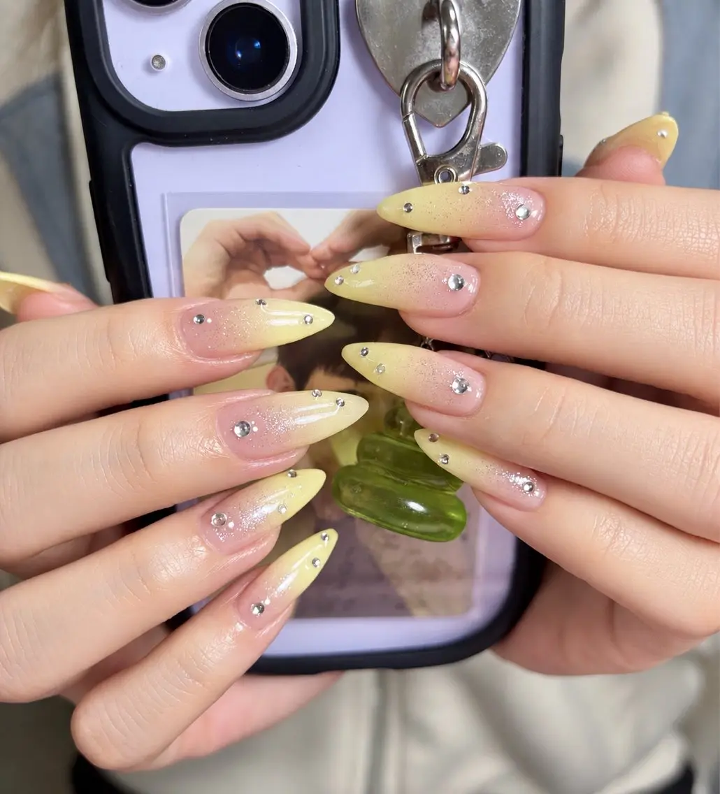 ネイル ハンドネイル Swan Nail Salonのネイルデザイン