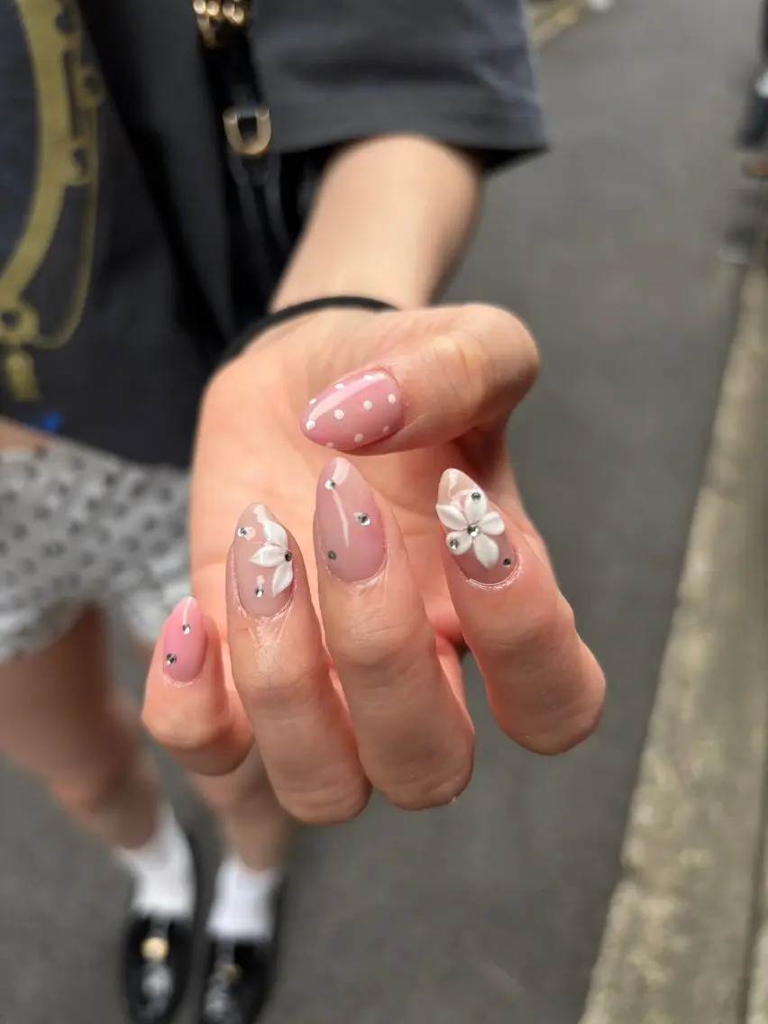 ネイル One ♡ YUKINEのネイルデザイン