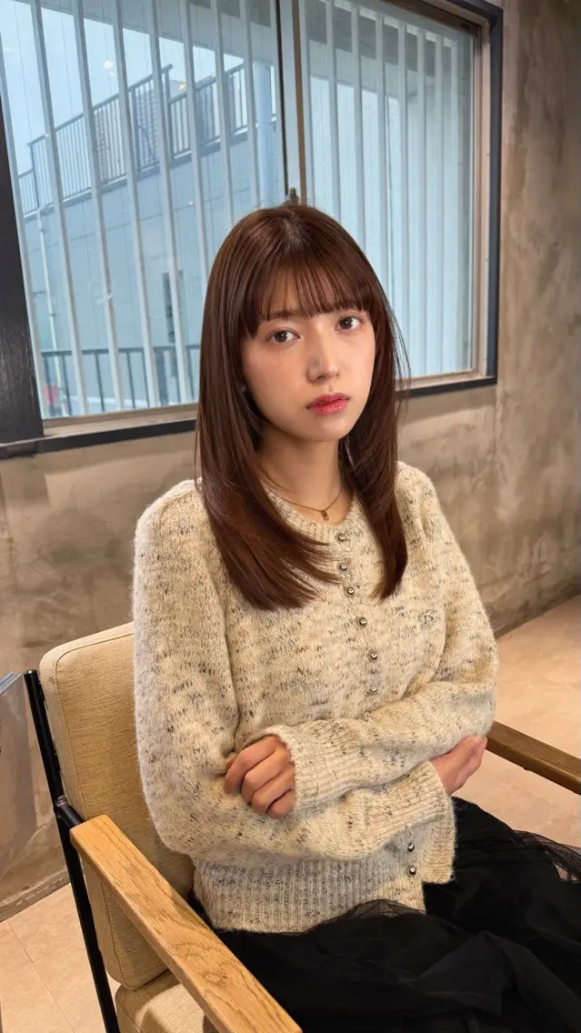 セミロング カラー ブラウンカラー ショコラブラウン レイヤーカット カット ヘアカラー トリートメント ヘッドスパ 髪質改善カラーサロン 代表　KOHEIのヘアスタイル