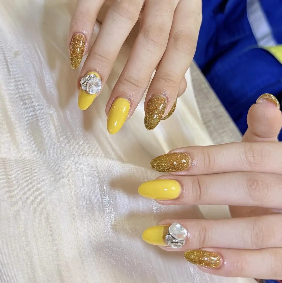 ネイル はる🎀ネイル& アイラッシュ🐈‍⬛のマツエク・マツパデザイン