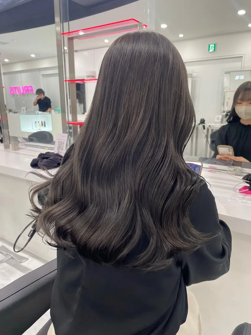 セミロング カラー ヘアカラー トリートメント ヘアセット Kawahara WATARUのヘアスタイル