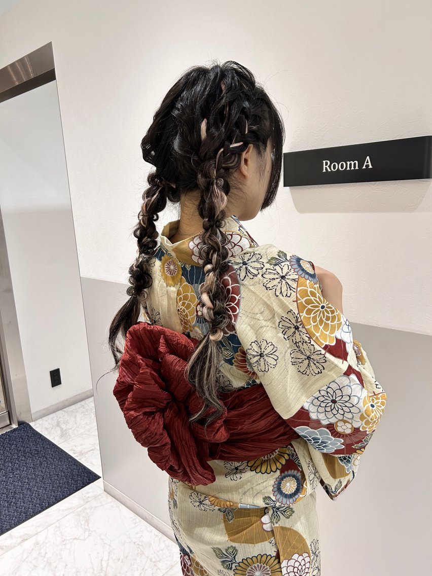 ロング ヘアアレンジ ヘアセット 薄田 珠美のヘアスタイル