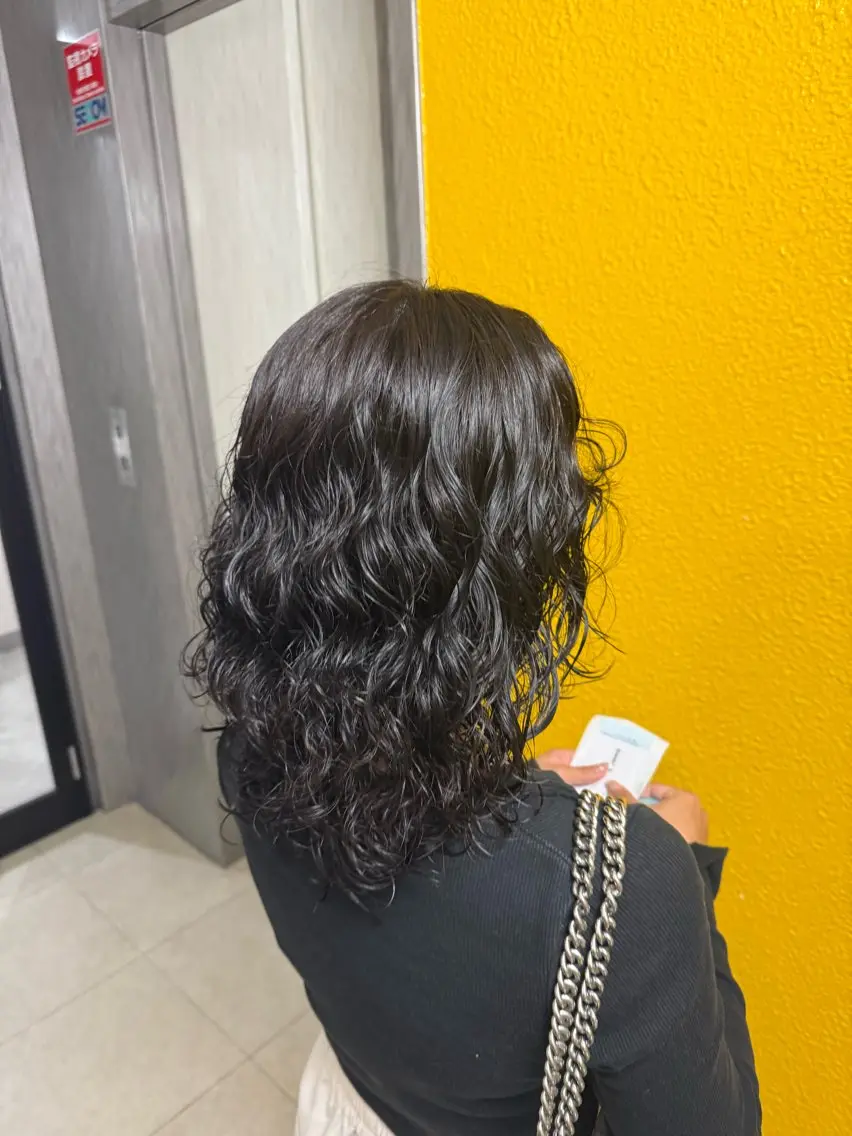 セミロング パーマ カット パーマ カ ズ サ ✴︎のヘアスタイル