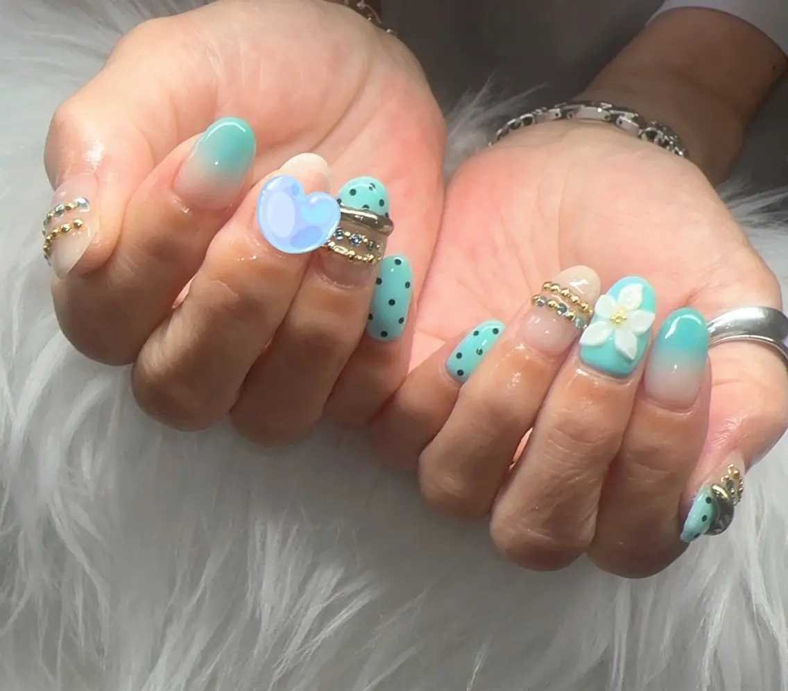 ネイル フラワーネイル ハンドネイル nail salon OnRのネイルデザイン
