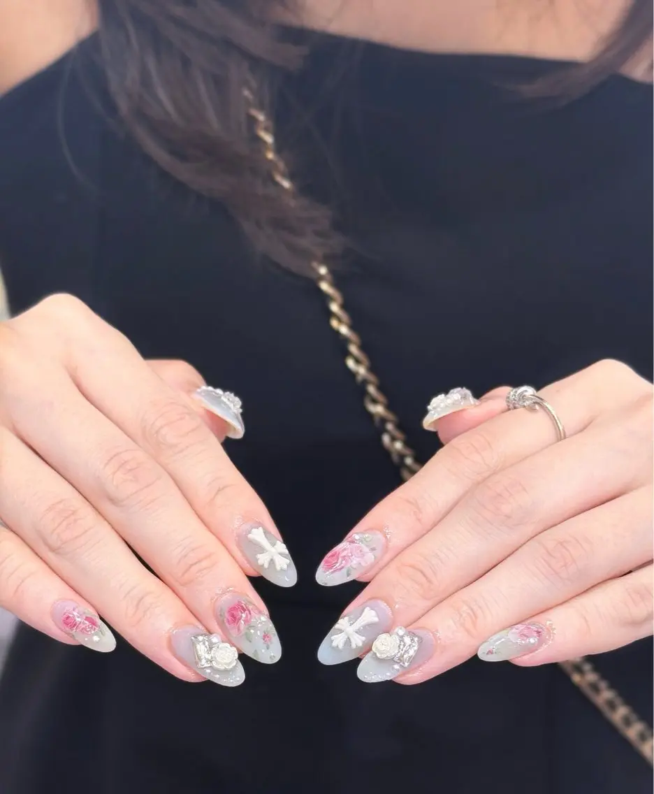ハンドネイル Aila Nail ネイリスト HANのネイルデザイン