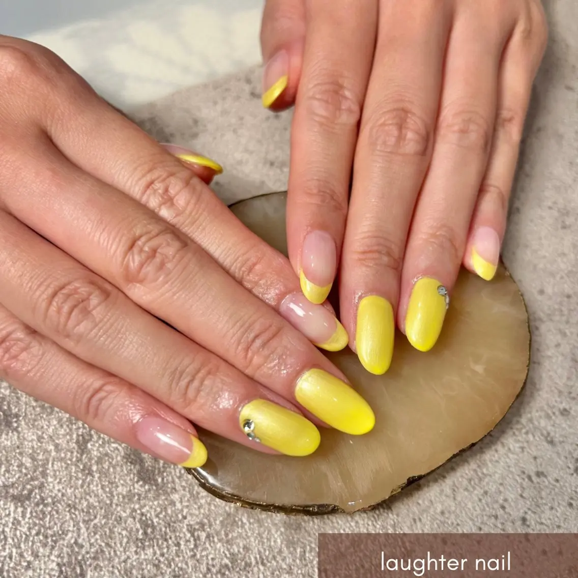 ネイル アートネイル フレンチネイル ジェルネイル オフィスネイル 春ネイル ハンドネイル laughter nailのネイルデザイン