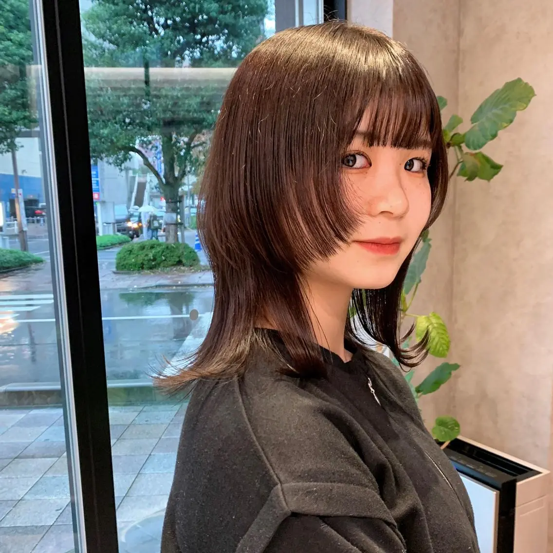 セミロング カラー ウルフカット カット ヘアカラー トリートメント 🤍aimi🤍 ウルフ/韓国ヘアのヘアスタイル