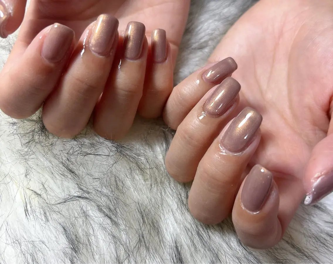 ネイル オーロラネイル フットネイル フレンチネイル ジェルネイル マグネットネイル ハンドネイル mogunail &blowのネイルデザイン