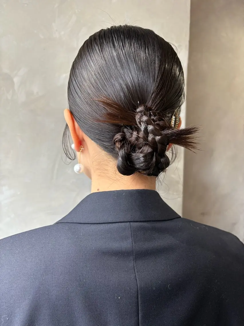 ミディアム カラー ヘアアレンジ ヘアセット ツキノキ ミナのヘアスタイル