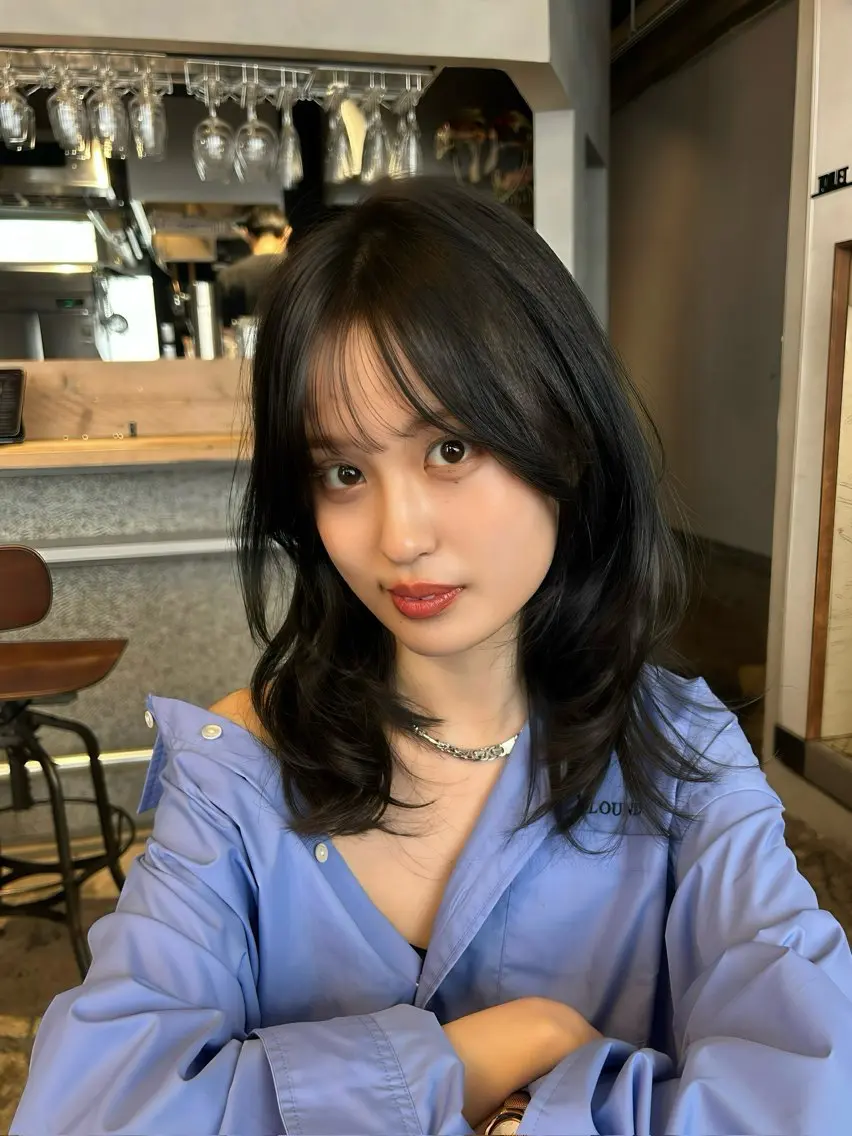 ミディアム カット ヘアカラー CLETO Licaのヘアスタイル