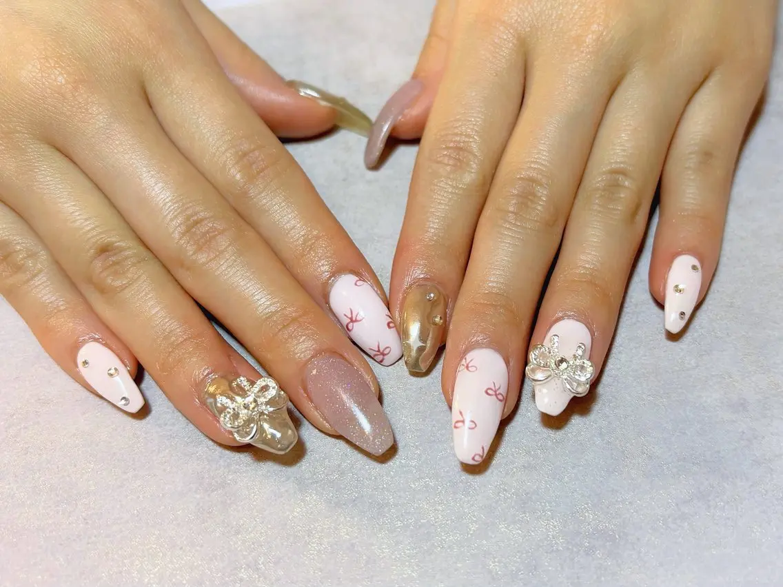ネイル リボン nail salon c houseのネイルデザイン