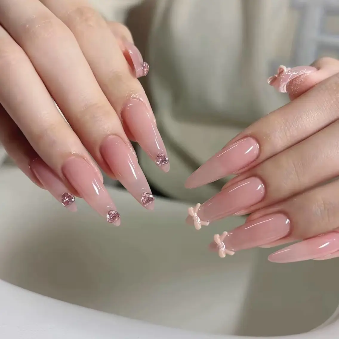 ネイル ハンドネイル Luna Gladeのネイルデザイン