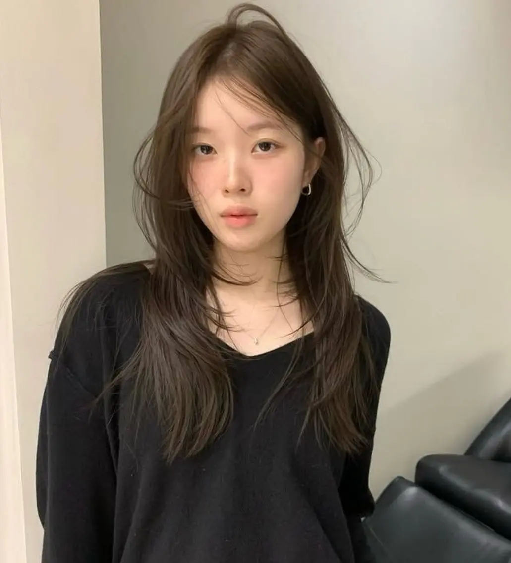 ロング カラー 🫧ロングレイヤー 韓国透明感カラー🫧のヘアスタイル
