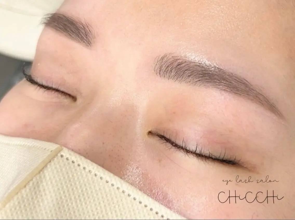 アイブロウ ワックス脱毛 chicchi momoのマツエク・マツパデザイン