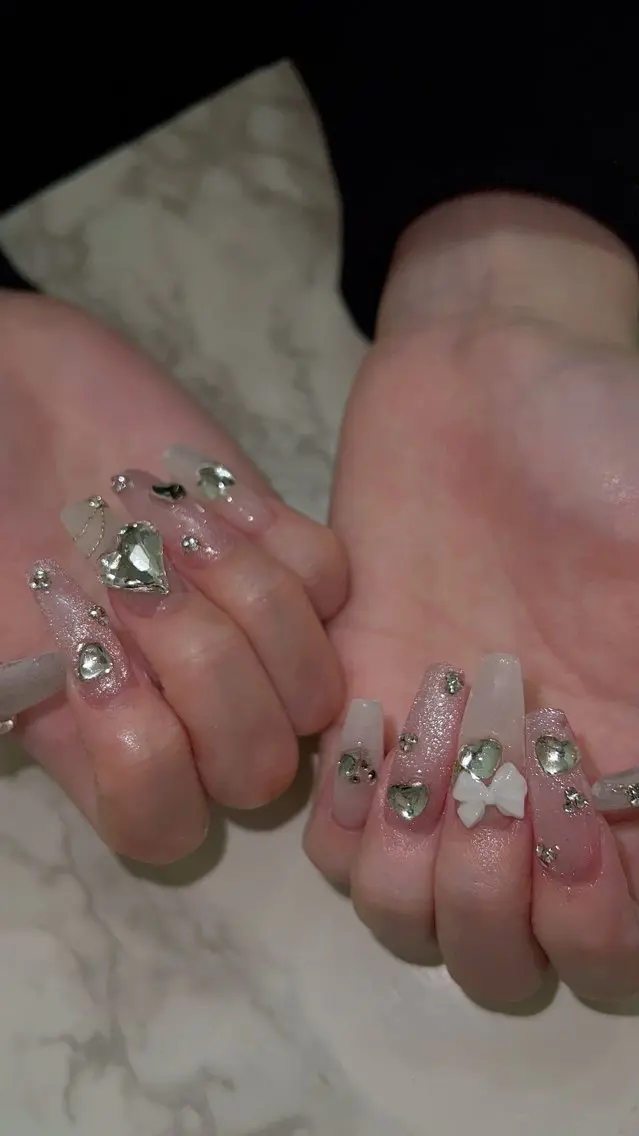 ネイル Garnet nailのネイルデザイン