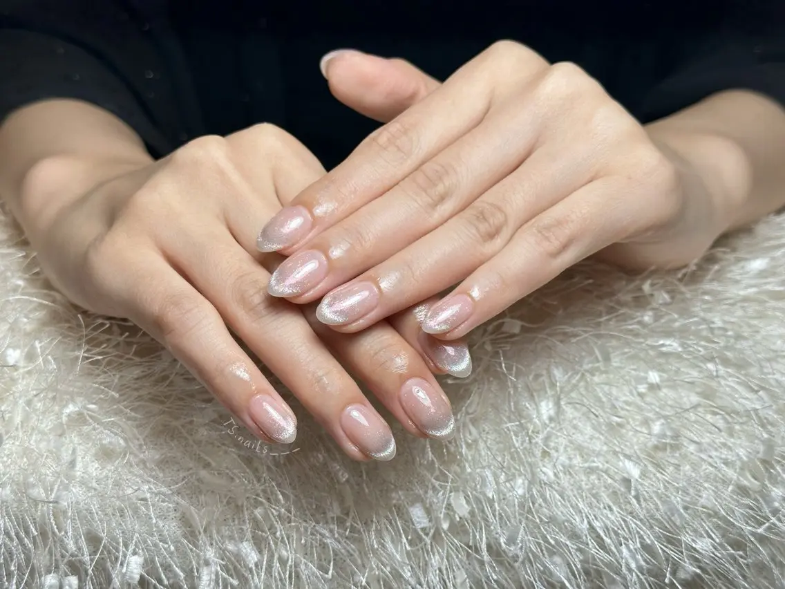 ネイル キラキラネイル マグネットネイル 持ち込み シンプルネイル ハンドネイル ハンドケア TS. nails___のネイルデザイン