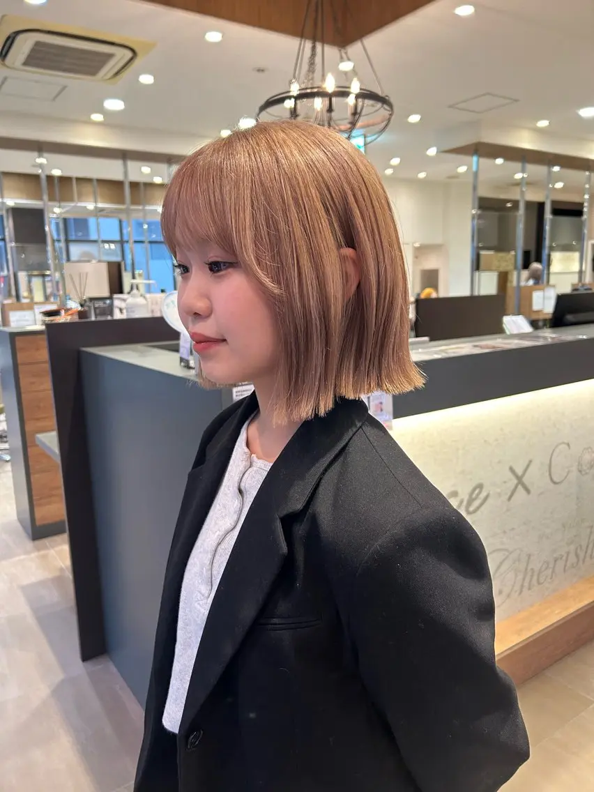 ショート カット ヘアカラー 🕯透明感カラー/ 似合わせレイヤー🎀のヘアスタイル