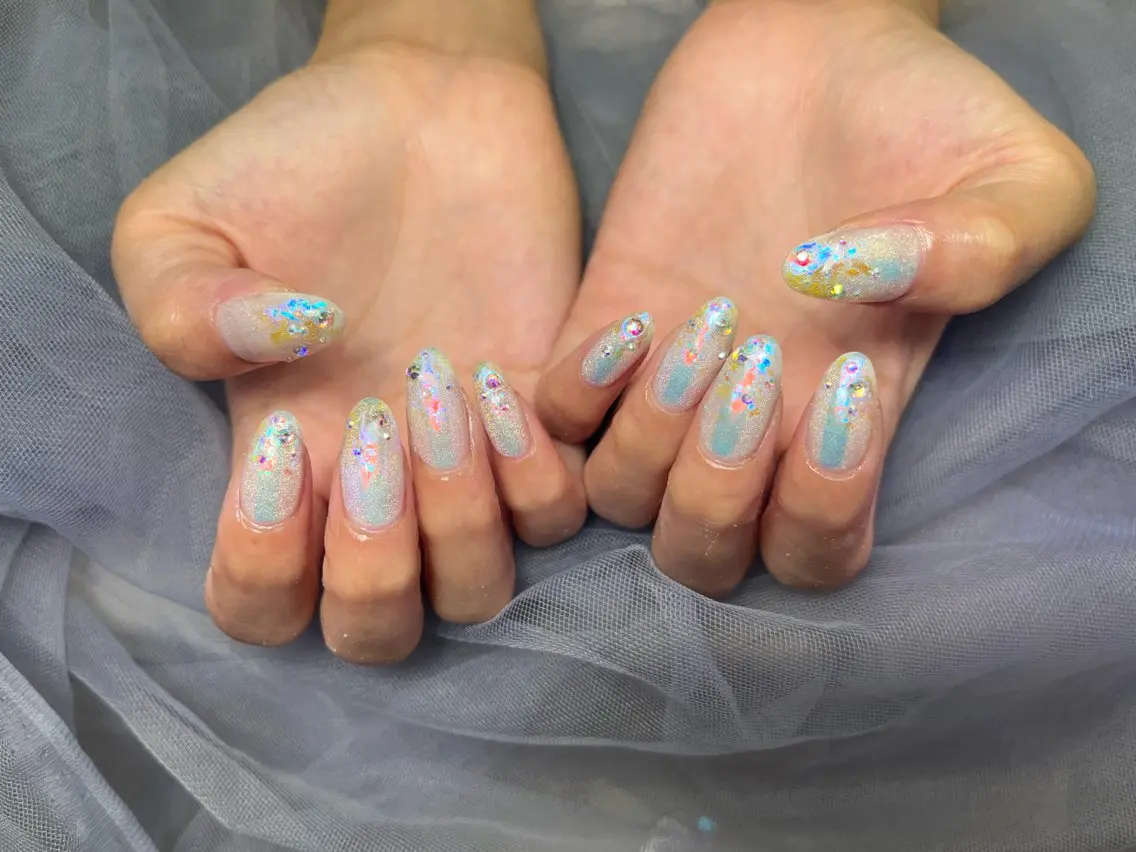 ネイル オーロラネイル ToliyDeliy Nail Salonのネイルデザイン