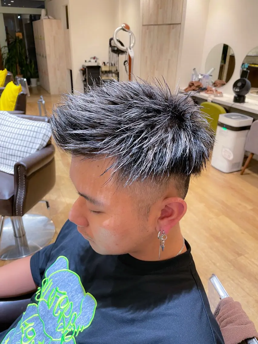 ショート カラー メンズ メンズハイライト メンズメッシュ ハイライトカラー メッシュ ハイライト ヘアカラー トリートメント 高嶋 憂蘭々のヘアスタイル