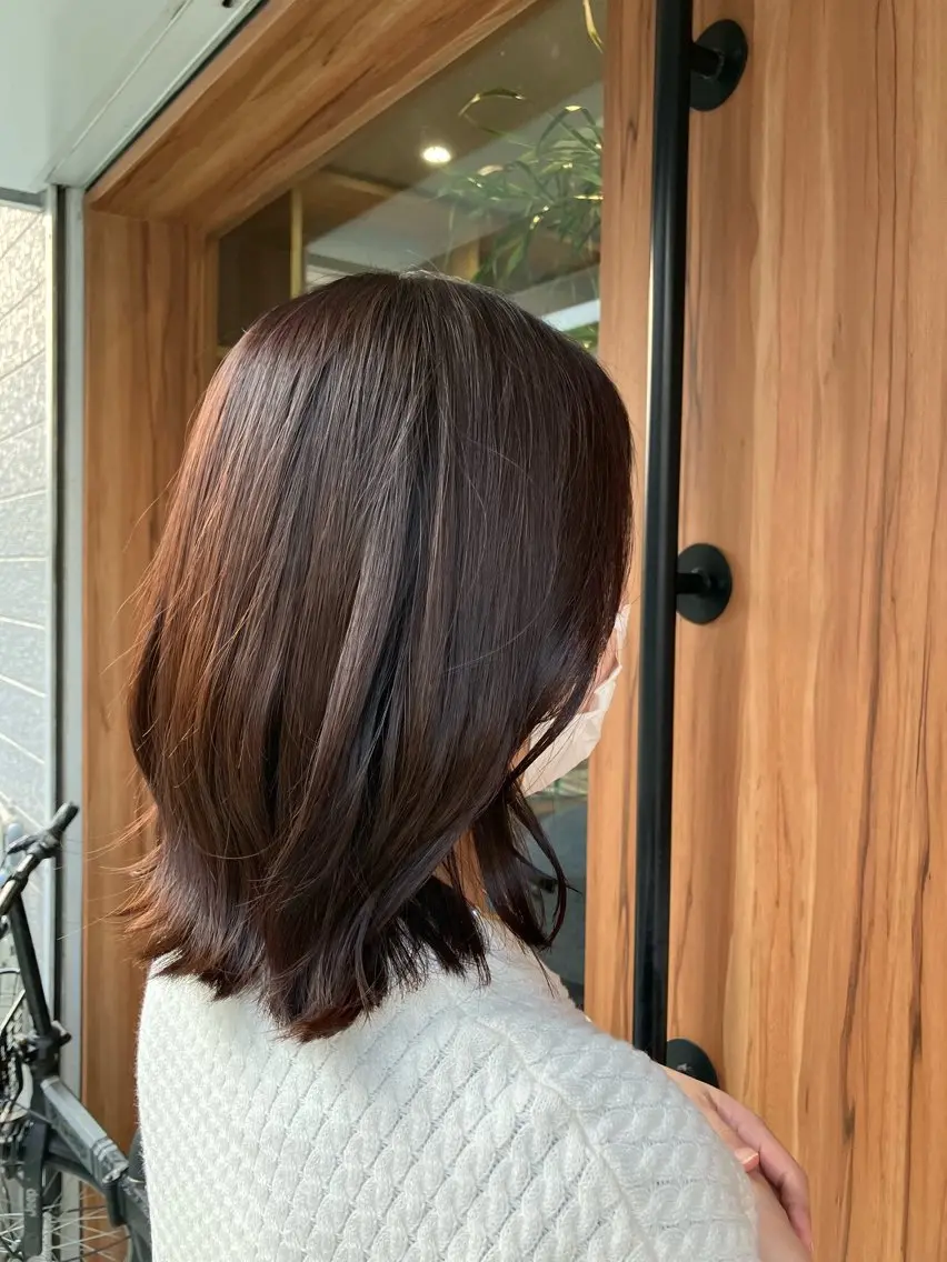 ミディアム カラー ブラウンカラー ピンクカラー ピンクブラウン 山田 莉帆のヘアスタイル