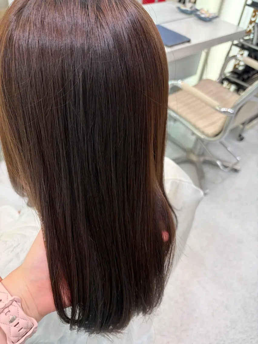 カラー ヘアカラー 佐々木 悠奈のヘアスタイル