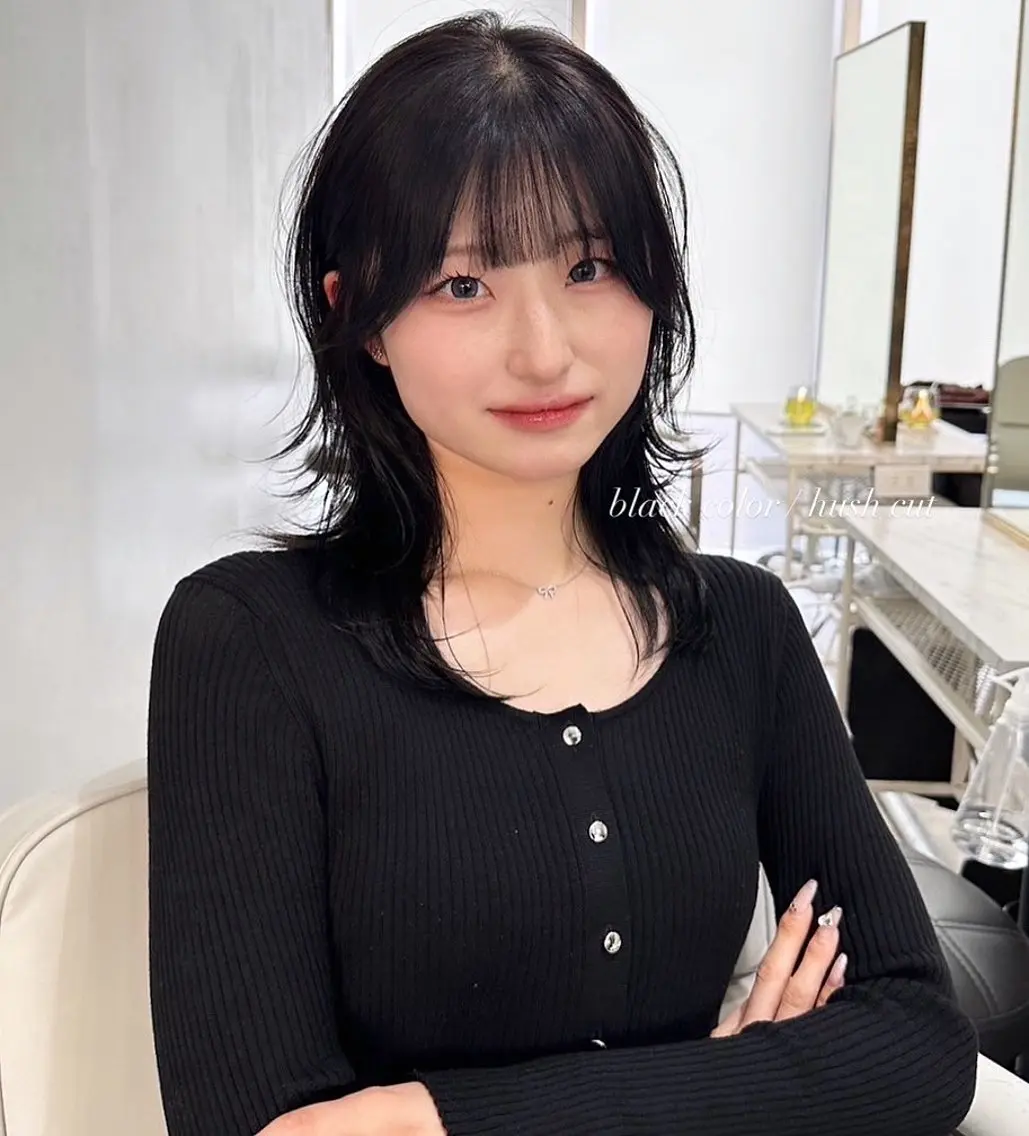 ミディアム カラー ヘアアレンジ カット ヘアカラー トリートメント ヘアセット 🫧🇰🇷韓国ヘア レイヤー🐺Yutaのヘアスタイル