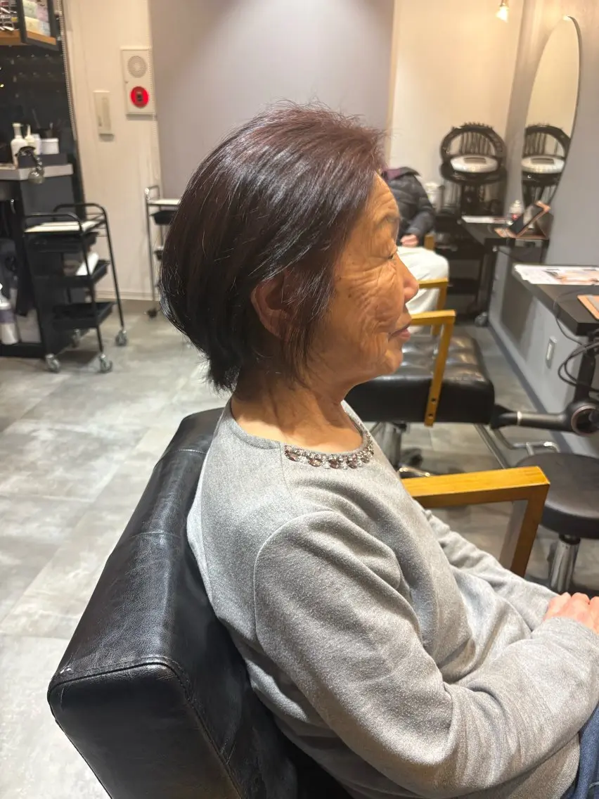 ショート カット ヘアカラー 小堀 いぶきのヘアスタイル
