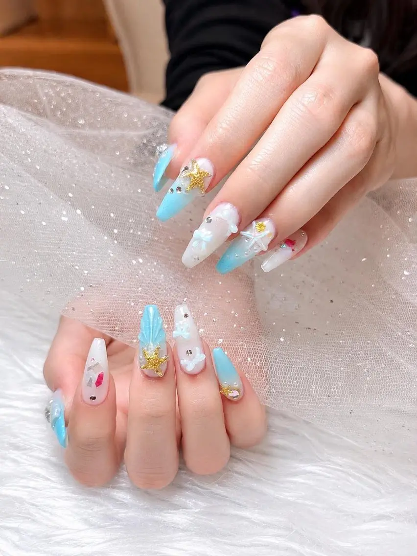 ネイル チークネイル 長さ出し フラッシュネイル ジェルネイル 韓国ネイル ハンドネイル Queen Nail Salonのネイルデザイン