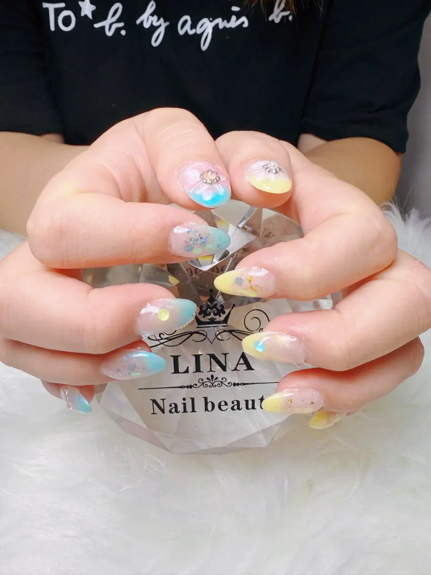 ネイル Lina  nail beautyのネイルデザイン