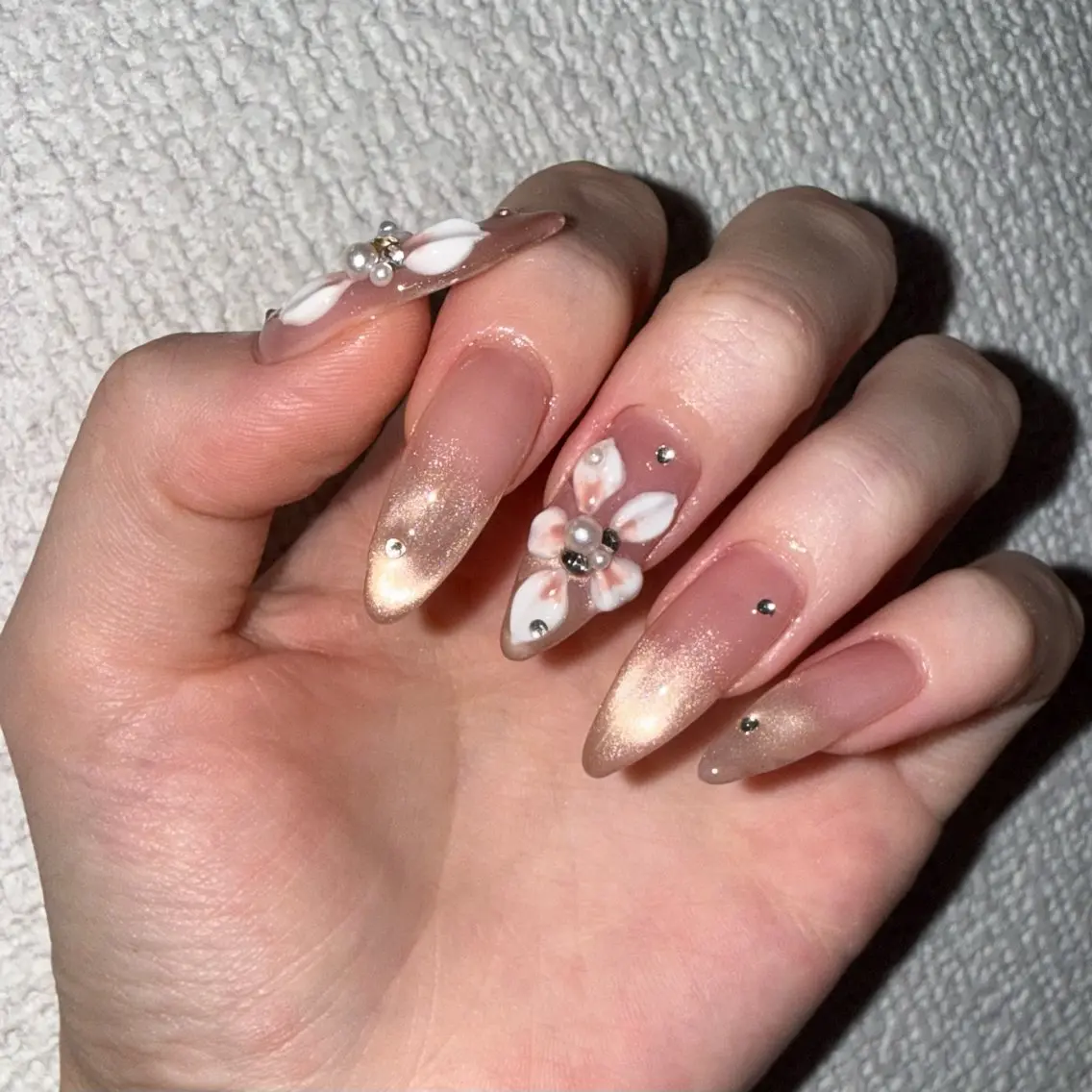 ネイル ハンドネイル lumiere karinのネイルデザイン