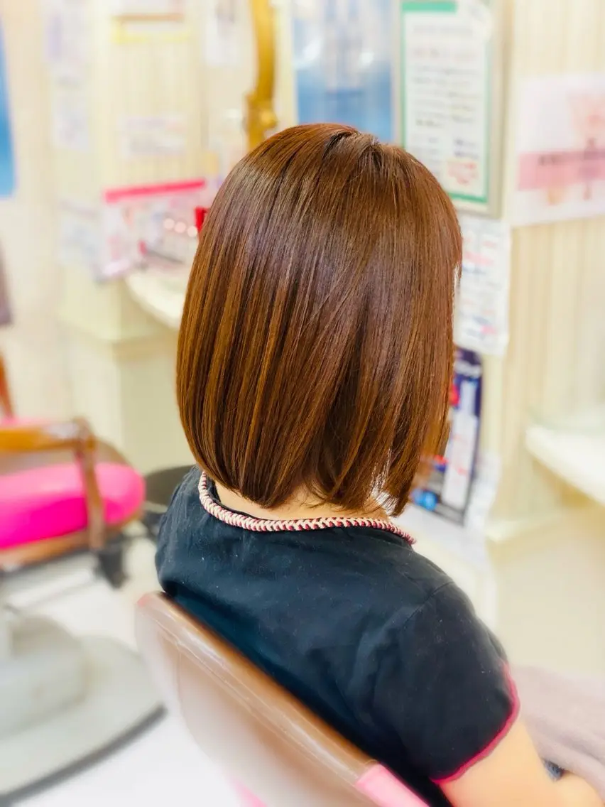 ミディアム ボブ カット 菅沼 美咲のヘアスタイル