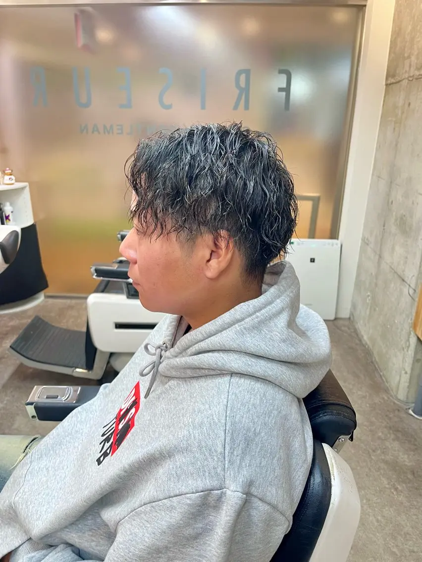 ショート パーマ メンズ カット パーマ トリートメント 佐々木 優人のヘアスタイル