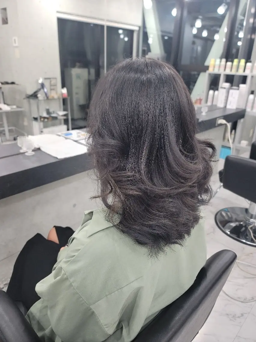 ロング カラー ヘアアレンジ ❇️安達 優心❇️ レイヤー/艶髪特化のヘアスタイル