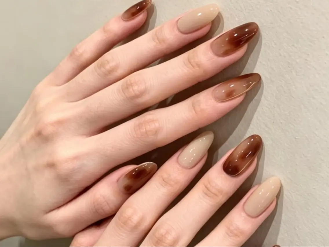ネイル アートネイル オーロラネイル チークネイル フレンチネイル ガラスフレンチ ハンドネイル 🎀🎀YooLi Nail Salonのネイルデザイン
