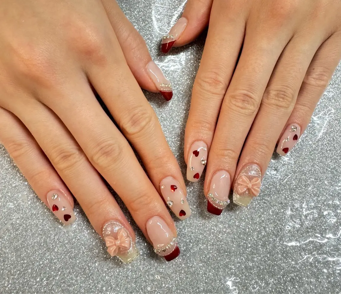 ネイル ハンドネイル VIERU 🌈🎀💖のネイルデザイン