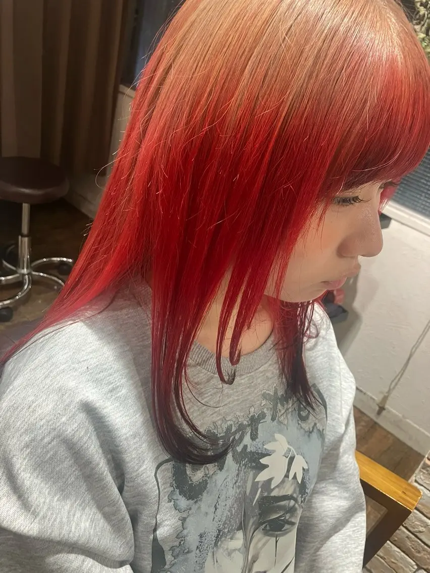 セミロング カラー ヘアカラー 葉月 怜美のヘアスタイル