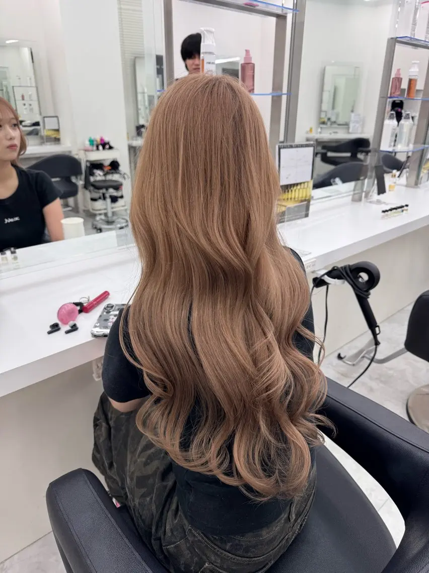 ロング カラー ベージュカラー 透明感カラー ヘアカラー トリートメント 🪽天神/うる艶 /トレンドヘア🪽のヘアスタイル