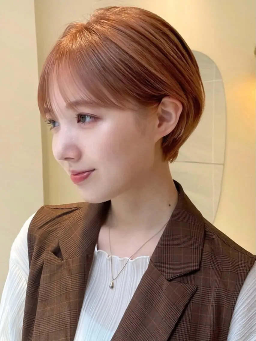 カット✂︎+❣️ブリーチなしダブルカラー❣️+内部補修トリートメント✨ 【艶】【透明感】の写真