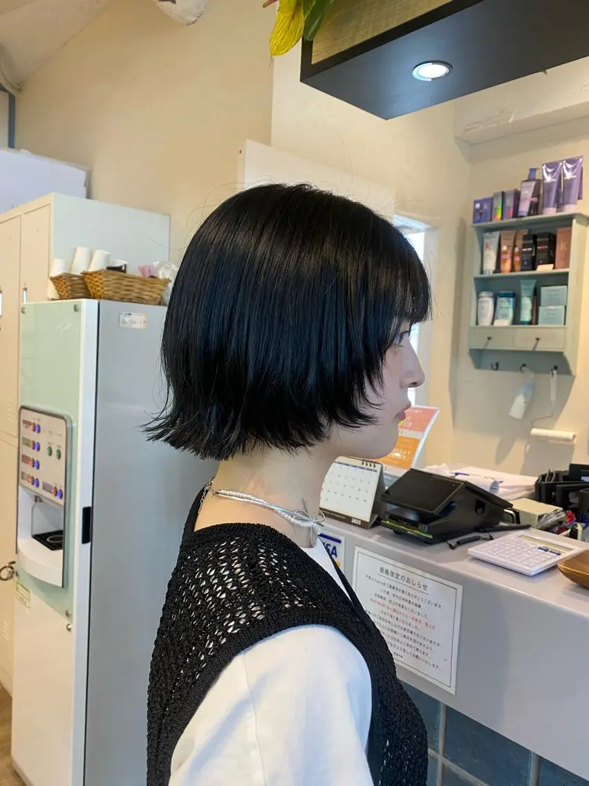 ショート カラー ブリーチ ブラウンカラー ダブルカラー イルミナカラー オリーブカラー カット ヘアカラー トリートメント N°+aero 😊れいか😊のヘアスタイル
